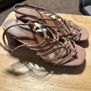 Lucky Brand Women's Tan Strappy Sandals